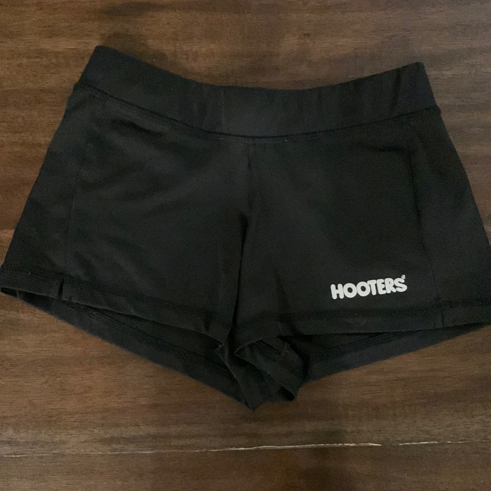 Hooters XS black shorts